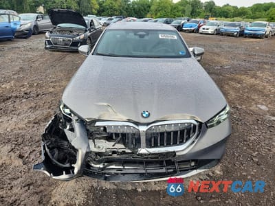 Piąte zdjęcie samochodu w środku: 2024 BMW 530 XI VIN:WBA53FJ00RCP92755 - miniatura