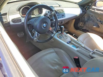 Zdjęcie 8 z 12 samochodu: 2006 BMW Z4 3.0SI VIN:4USBU53566LX00480 - miniatura