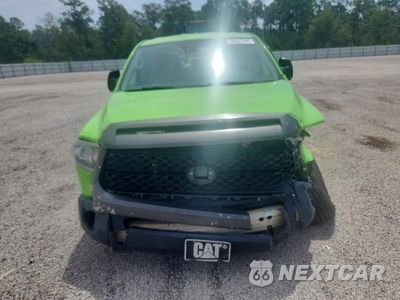 Piąte zdjęcie samochodu w środku: 2021 TOYOTA TUNDRA SR VIN:5TFUY5F19MX972524 - miniatura