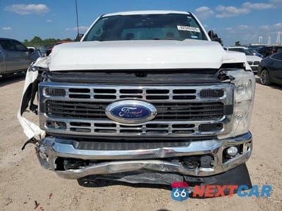 Piąte zdjęcie samochodu w środku: 2024 FORD F250 SUPER DUTY VIN:1FT7W2BT0REC14244 - miniatura
