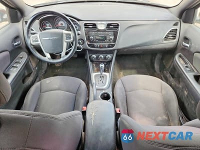 Zdjęcie 8 z 12 samochodu: 2012 CHRYSLER 200 TOURING VIN:1C3CCBBG8CN283110 - miniatura