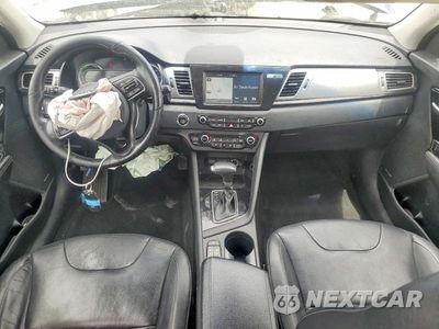 Zdjęcie 8 z 13 samochodu: 2019 KIA NIRO TOURING VIN:KNDCE3LC1K5306555 - miniatura