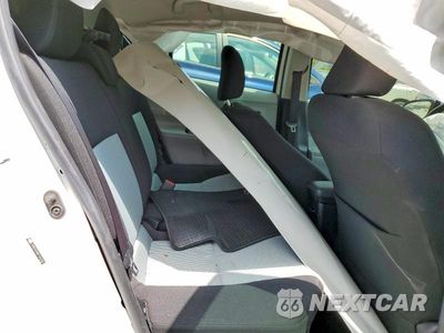 Zdjęcie 10 z 12 samochodu: 2014 TOYOTA PRIUS C TWO VIN:JTDKDTB34E1561907 - miniatura