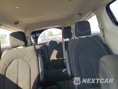 Zdjęcie 10 z 13 samochodu: 2022 CHRYSLER VOYAGER LX VIN:2C4RC1CG7NR105192 - miniatura