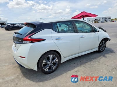 Trzecie zdjęcie samochodu z tyłu: 2020 NISSAN LEAF SV VIN:1N4AZ1CP1LC301815 - miniatura