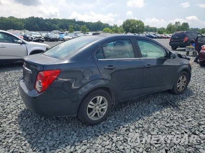 Trzecie zdjęcie samochodu z tyłu: 2015 CHEVROLET SONIC LT VIN:1G1JC5SH8F4179300 - miniatura