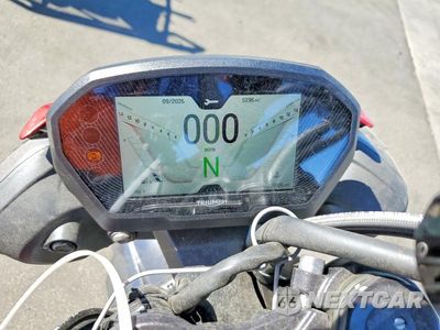 Zdjęcie 7 z 9 samochodu: 2025 TRIUMPH MOTORCYCLE STREET TRIPLE 765 RS VIN:SMTA614K3STCG2567 - miniatura