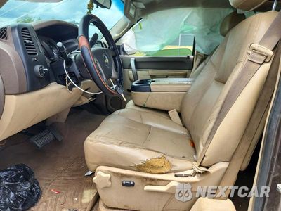 Zdjęcie 7 z 13 samochodu: 2013 CHEVROLET SILVERADO K1500 LT VIN:1GCRKSE75DZ116430 - miniatura