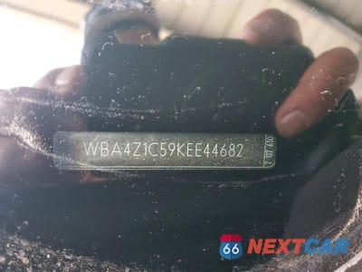 Zdjęcie 12 z 12 samochodu: 2019 BMW 430I VIN:WBA4Z1C59KEE44682 - miniatura