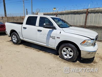 Czwarte zdjęcie samochodu z boku: 2019 RAM 1500 CLASSIC TRADESMAN VIN:3C6RR6KT2KG585614 - miniatura