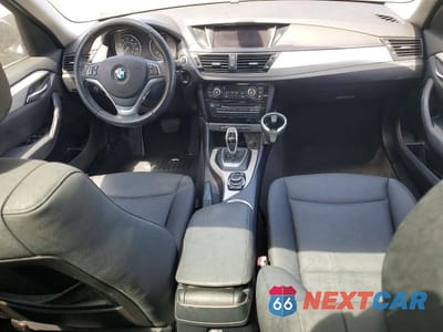 Zdjęcie 8 z 13 samochodu: 2013 BMW X1 SDRIVE28I VIN:WBAVM1C57DVW46309 - miniatura