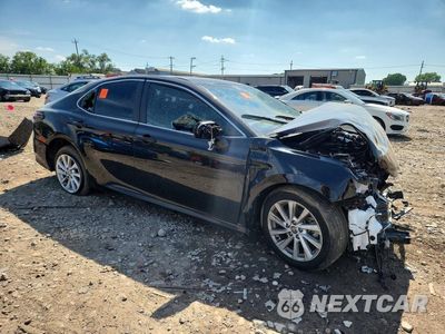 Czwarte zdjęcie samochodu z boku: 2022 TOYOTA CAMRY LE VIN:4T1R11AK7NU691484 - miniatura