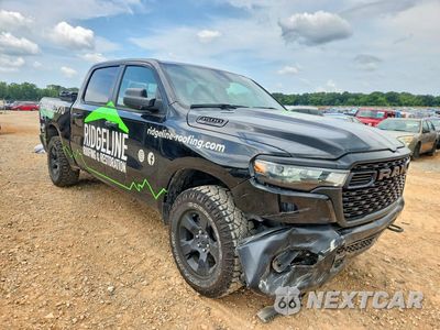 Czwarte zdjęcie samochodu z boku: 2025 RAM 1500 TRADESMAN VIN:1C6SRFGP1SN713782 - miniatura