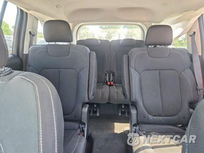 Zdjęcie 10 z 13 samochodu: 2023 JEEP GRAND CHEROKEE L LAREDO VIN:1C4RJKAG5P8894746 - miniatura