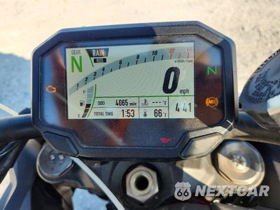 Zdjęcie 7 z 9 samochodu: 2023 KAWASAKI ZR1000 K VIN:JKAZRCK10PA015150 - miniatura