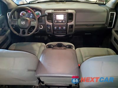 Zdjęcie 8 z 12 samochodu: 2015 RAM 2500 SLT VIN:3C6TR5DT7FG593212 - miniatura