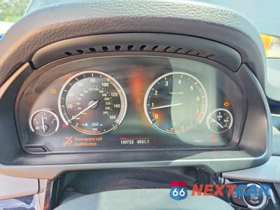Zdjęcie 9 z 12 samochodu: 2014 BMW X5 XDRIVE50I VIN:5UXKR6C57E0J73531 - miniatura