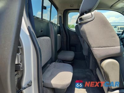 Zdjęcie 10 z 12 samochodu: 2010 SUZUKI EQUATOR VIN:5Z62D0CT3AC421876 - miniatura