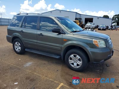 Czwarte zdjęcie samochodu z boku: 2006 HONDA PILOT LX VIN:5FNYF28106B026697 - miniatura
