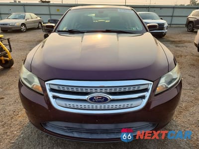 Piąte zdjęcie samochodu w środku: 2011 FORD TAURUS SEL VIN:1FAHP2EW3BG105428 - miniatura