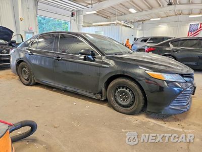 Czwarte zdjęcie samochodu z boku: 2018 TOYOTA CAMRY HYBRID XLE VIN:4T1B21HK9JU508939 - miniatura