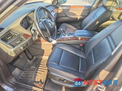 Zdjęcie 7 z 12 samochodu: 2013 BMW X5 XDRIVE35I VIN:5UXZV4C57D0E10373 - miniatura
