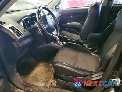 Zdjęcie 7 z 12 samochodu: 2010 MITSUBISHI OUTLANDER SE VIN:JA4JT3AW7AZ015196 - miniatura