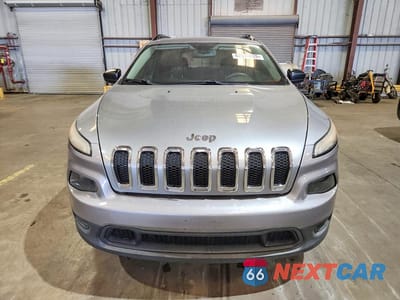 Piąte zdjęcie samochodu w środku: 2015 JEEP CHEROKEE SPORT VIN:1C4PJLAB2FW761003 - miniatura
