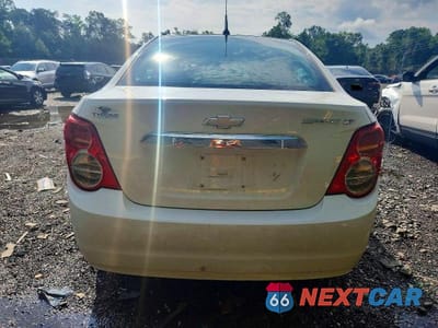 Zdjęcie 6 z 12 samochodu: 2012 CHEVROLET SONIC LT VIN:1G1JC5SH5C4160117 - miniatura
