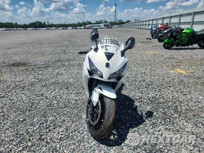 Drugie zdjęcie samochodu z przodu: 2012 HONDA CBR1000 RR VIN:JH2SC594XCK401011 - miniatura