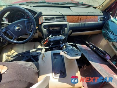 Zdjęcie 8 z 13 samochodu: 2007 CHEVROLET TAHOE K1500 VIN:1GNFK13007R220788 - miniatura