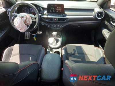 Zdjęcie 8 z 12 samochodu: 2020 KIA FORTE GT VIN:3KPF44AC7LE214817 - miniatura