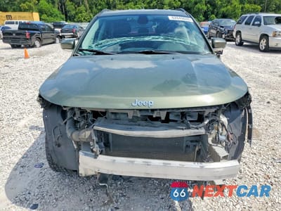 Piąte zdjęcie samochodu w środku: 2020 JEEP COMPASS LIMITED VIN:3C4NJDCB9LT127103 - miniatura