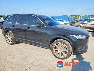 Czwarte zdjęcie samochodu z boku: 2020 VOLVO XC90 T6 MOMENTUM VIN:YV4A221K2L1530881 - miniatura