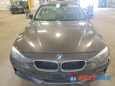 Piąte zdjęcie samochodu w środku: 2013 BMW 328 XI SULEV VIN:WBA3B5C56DF590894 - miniatura