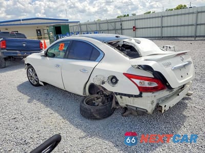 Drugie zdjęcie samochodu z przodu: 2010 NISSAN MAXIMA 3.5 S VIN:1N4AA5AP4AC828889 - miniatura