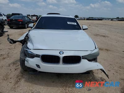 Piąte zdjęcie samochodu w środku: 2016 BMW 328 I SULEV VIN:WBA8E9G53GNT44216 - miniatura