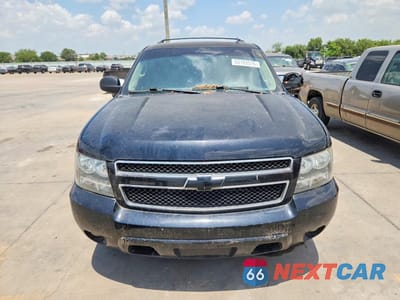 Piąte zdjęcie samochodu w środku: 2014 CHEVROLET TAHOE C1500 LT VIN:1GNSCBE09ER213589 - miniatura