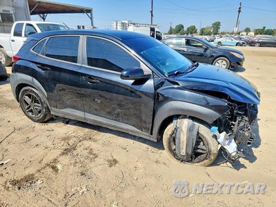 Czwarte zdjęcie samochodu z boku: 2020 HYUNDAI KONA SE VIN:KM8K12AA2LU481841 - miniatura
