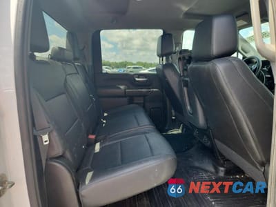 Zdjęcie 10 z 12 samochodu: 2023 GMC SIERRA K3500 VIN:1GT49SEY8PF107905 - miniatura