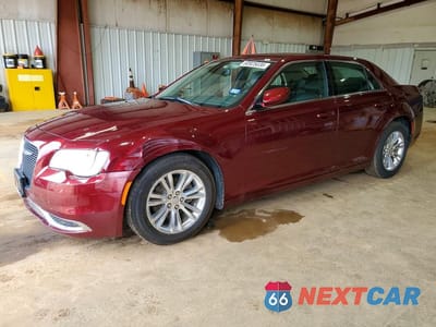 2017 CHRYSLER 300 LIMITED 2C3CCAAG9HH547088 - główne zdjęcie licytacji z USA - miniatura