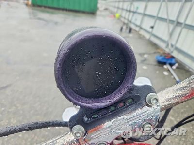 Zdjęcie 7 z 9 samochodu: 2002 HARLEY-DAVIDSON XL883 VIN:1HD4CAM172K118702 - miniatura