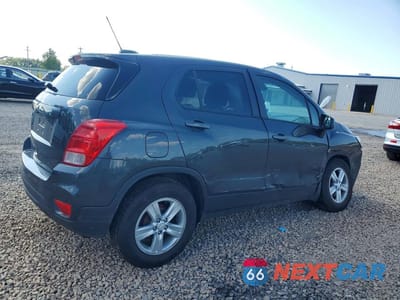Trzecie zdjęcie samochodu z tyłu: 2019 CHEVROLET TRAX LS VIN:3GNCJKSB7KL253382 - miniatura