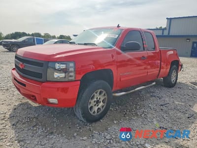 2011 CHEVROLET SILVERADO K1500 LT 1GCRKSE35BZ119063 - główne zdjęcie licytacji z USA - miniatura