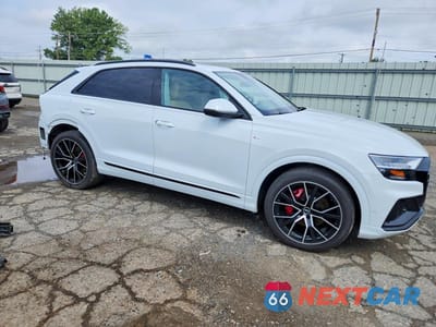 Czwarte zdjęcie samochodu z boku: 2021 AUDI Q8 PRESTIGE S-LINE VIN:WA1FVAF18MD007014 - miniatura