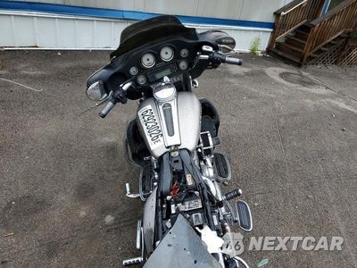 Zdjęcie 6 z 8 samochodu: 2007 HARLEY-DAVIDSON FLHX VIN:1HD1KB4137Y650688 - miniatura