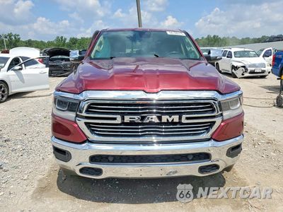 Piąte zdjęcie samochodu w środku: 2019 RAM 1500 LARAMIE VIN:1C6SRFJT7KN707801 - miniatura