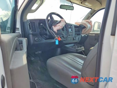Zdjęcie 8 z 13 samochodu: 2023 CHEVROLET EXPRESS G3500 VIN:1GB0GSF77P1100875 - miniatura