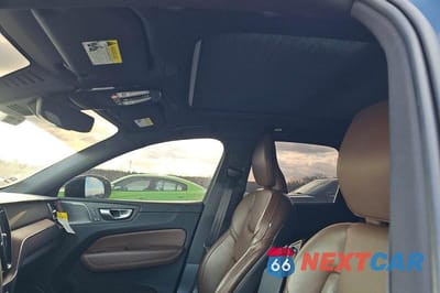 Zdjęcie 13 z 14 samochodu: 2024 VOLVO XC60 ULTIMATE VIN:YV4L12RM5R1801281 - miniatura