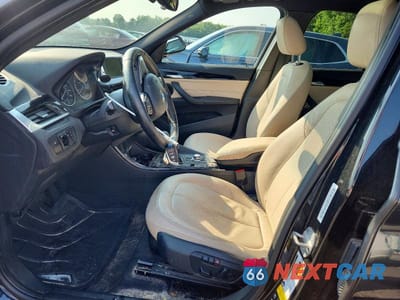Zdjęcie 7 z 13 samochodu: 2016 BMW X1 XDRIVE28I VIN:WBXHT3C33G5E47698 - miniatura